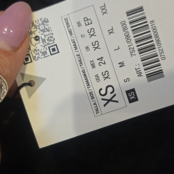 New Zara Black Spaghetti Strap Stretchy Smocked Ruffle Hem Tank - Picture 9 of 12